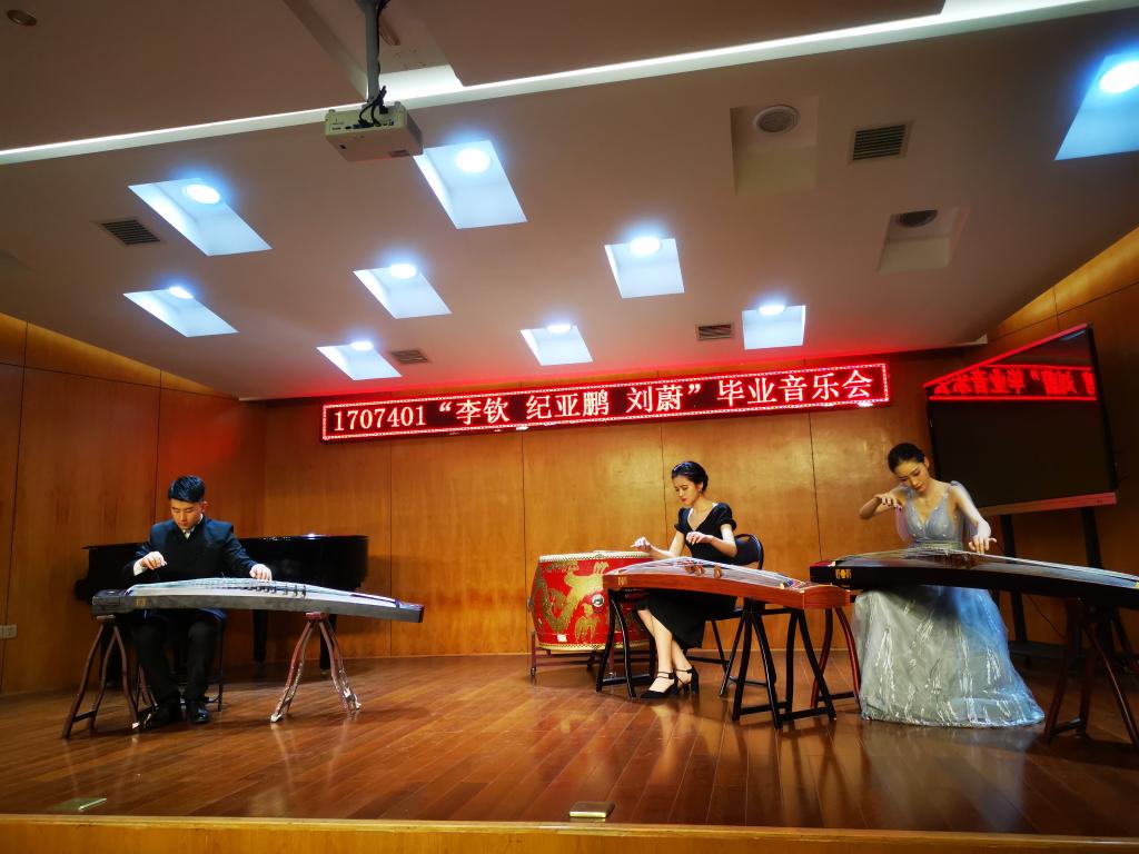 6b71e9c13e7b25b0da2557633493efd